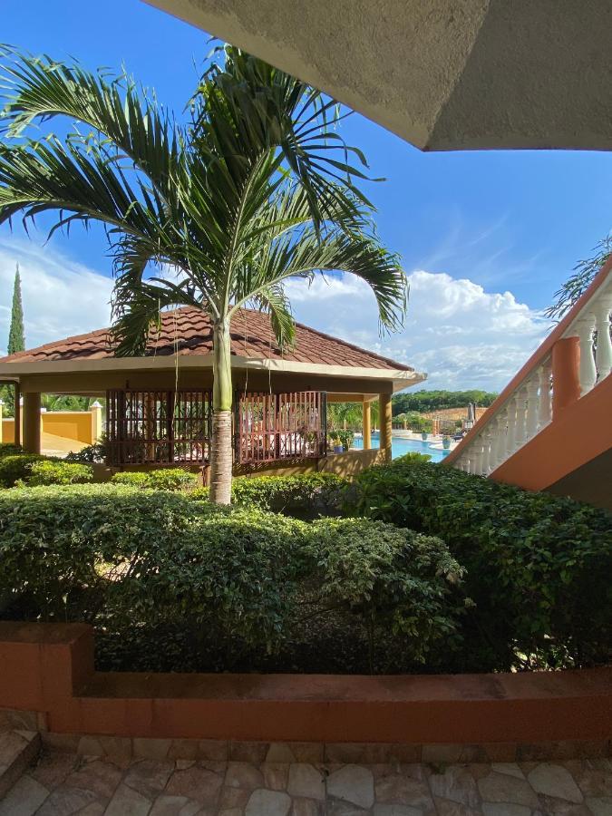 Mobay Vacation Village Montego Bay Exterior foto