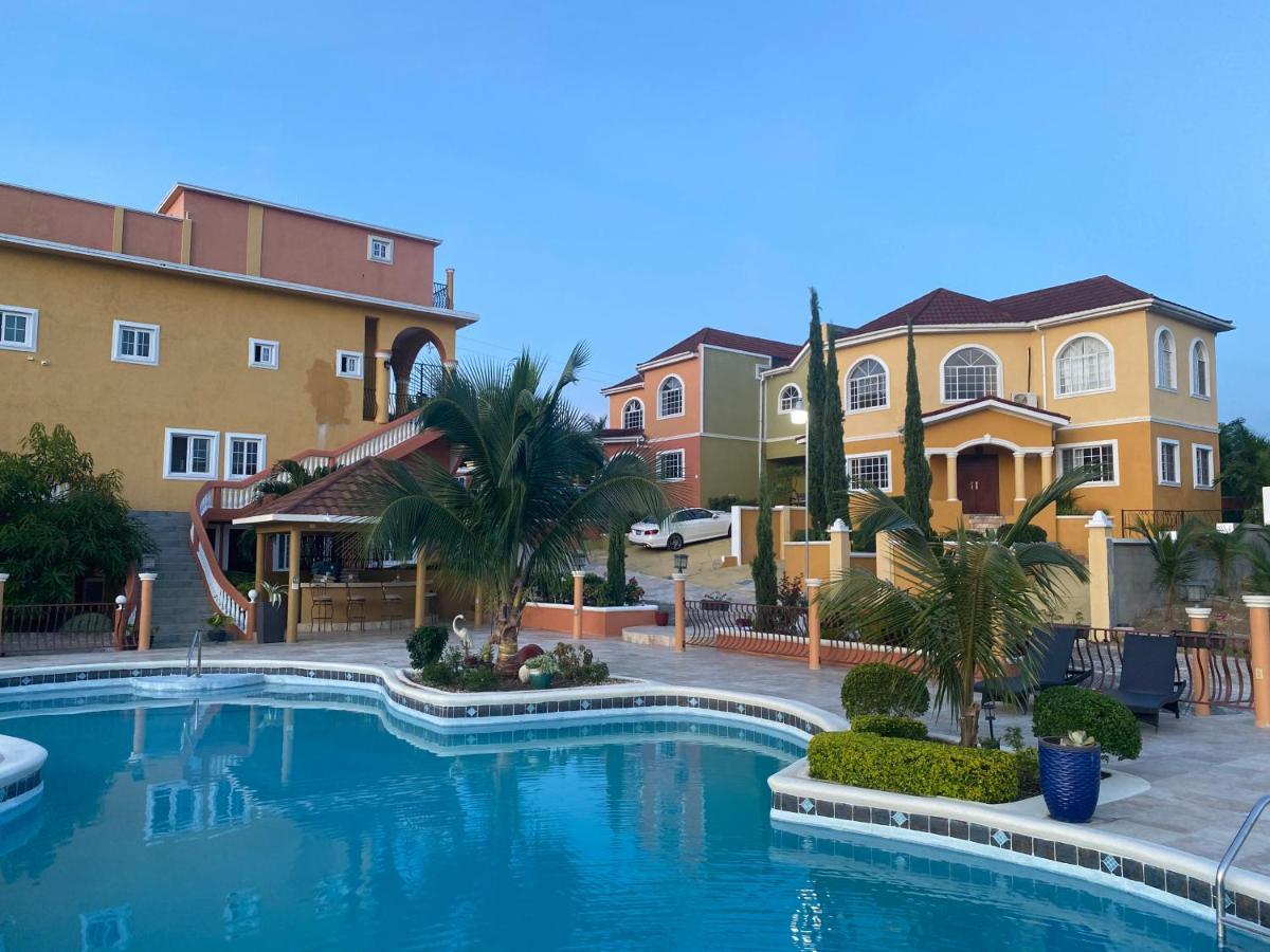 Mobay Vacation Village Montego Bay Exterior foto
