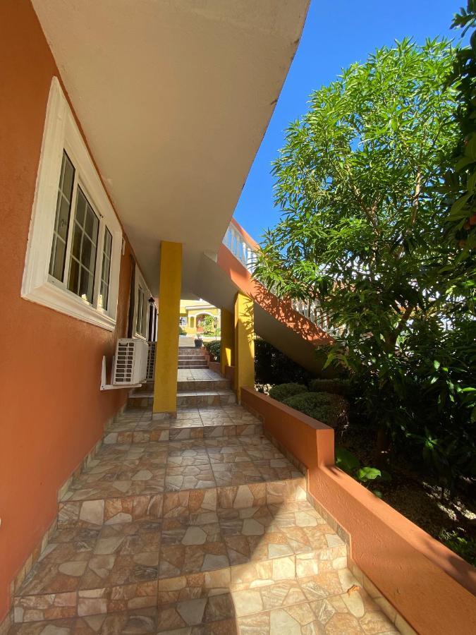 Mobay Vacation Village Montego Bay Exterior foto